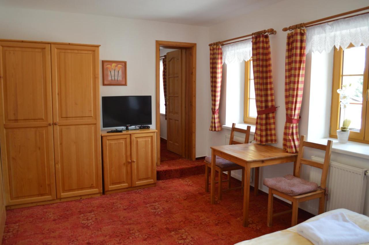 Pension U Kostela Frymburk Bagian luar foto