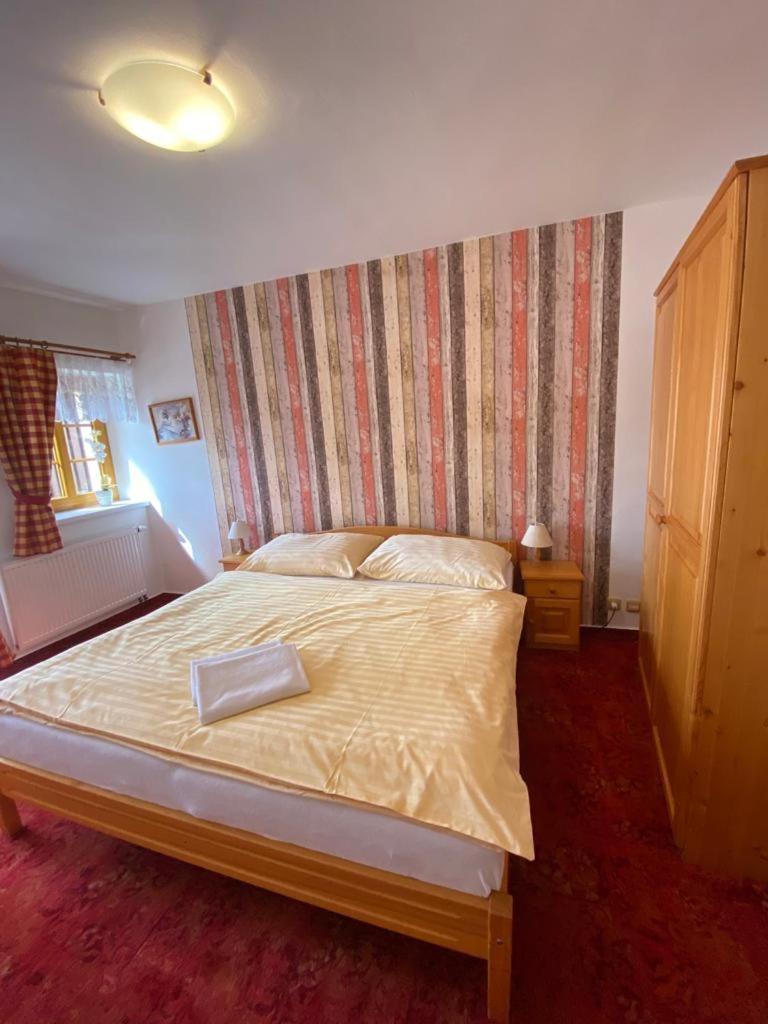Pension U Kostela Frymburk Bagian luar foto
