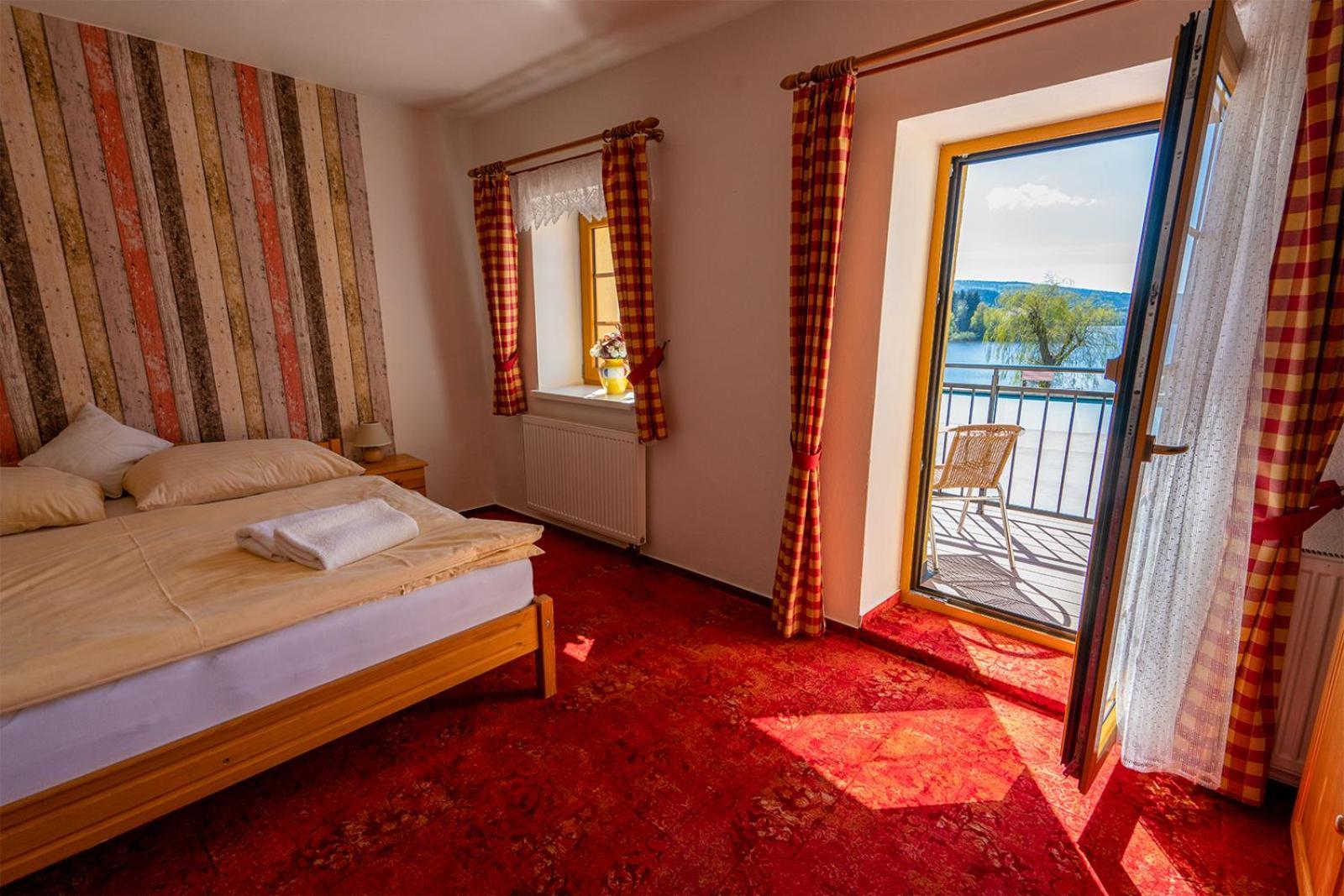 Pension U Kostela Frymburk Bagian luar foto